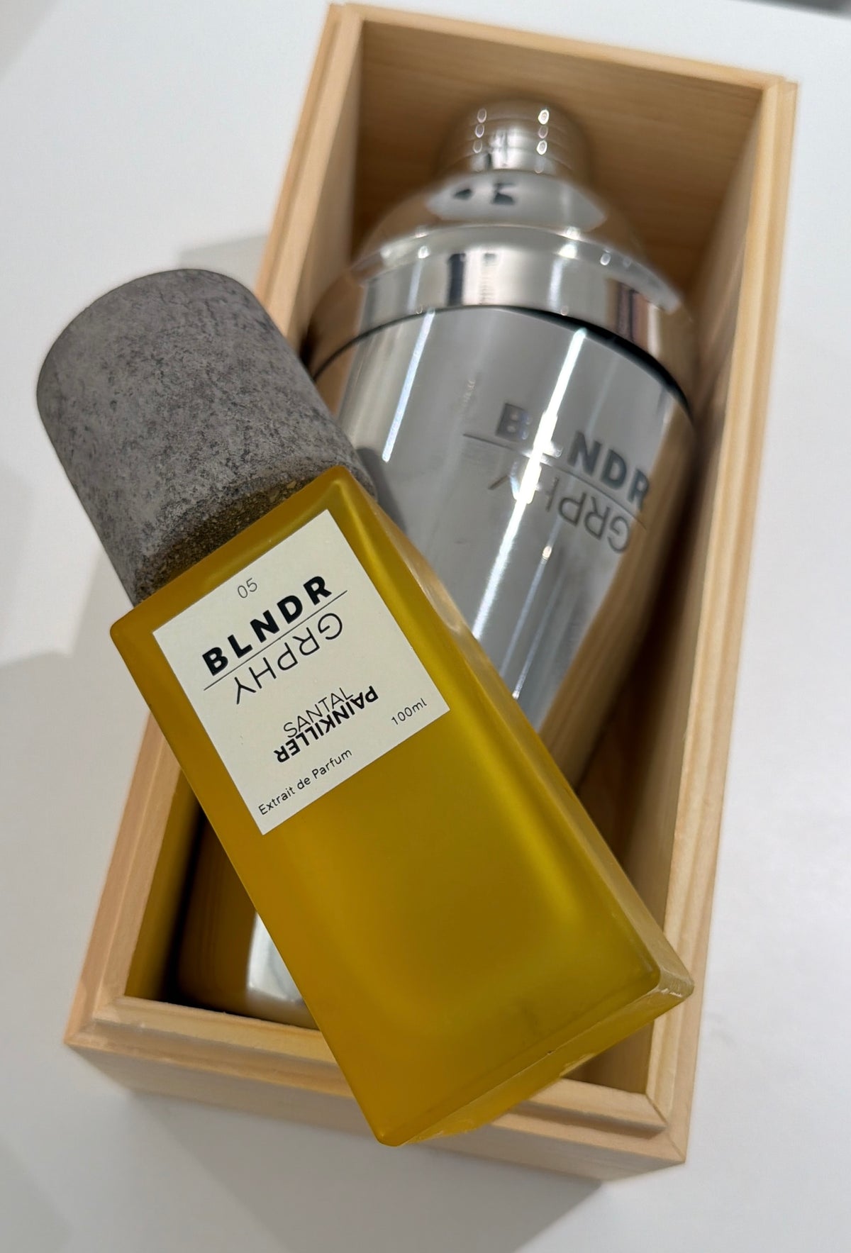 BLNDR GRPHY Santal Painkiller
